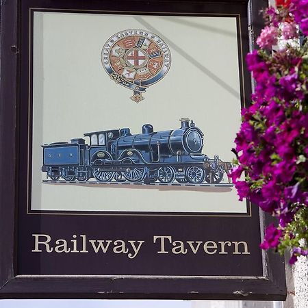 The Railway Tavern Hotel London Exterior photo